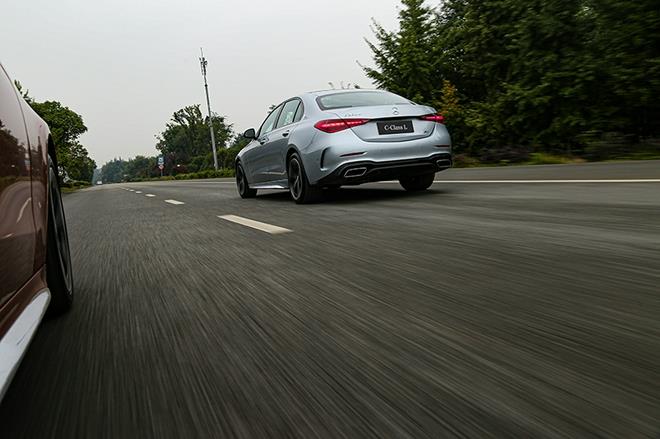 新的起点 道路试驾第六代奔驰C级轿车